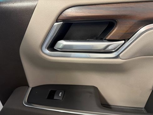 Used 2025 GMC Sierra 1500 SLT image 34