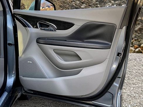 Used 2014 Buick Encore Premium image 22