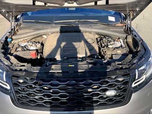 Used 2020 Land Rover Range Rover Velar S AWD/4WD image 32