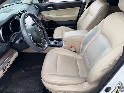 Used 2019 Subaru Outback 2.5i Limited AWD/4WD image 21