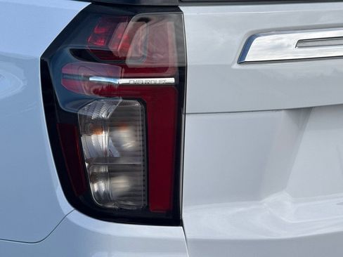 Used 2023 Chevrolet Suburban Premier AWD/4WD image 49