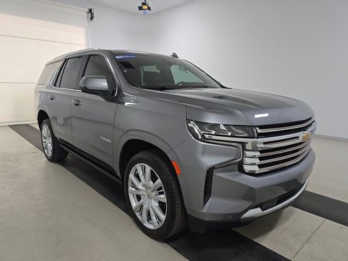 Used 2021 Chevrolet Tahoe High Country w/ Premium Package RWD image 4