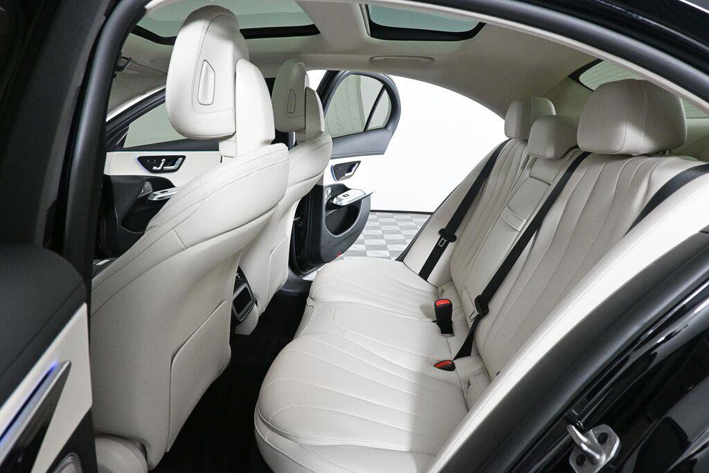 Certified 2026 Mercedes-Benz E 450 4MATIC Sedan image 18
