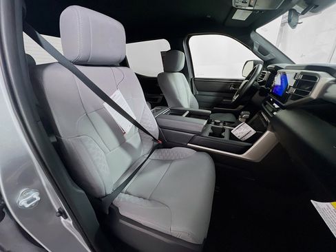 Used 2025 Toyota Tundra SR5 image 31