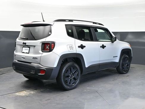 Used 2019 Jeep Renegade Sport image 5