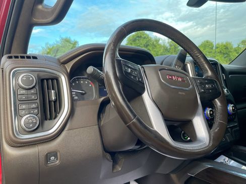 Used 2019 GMC Sierra 1500 SLT w/ SLT Premium Package image 17