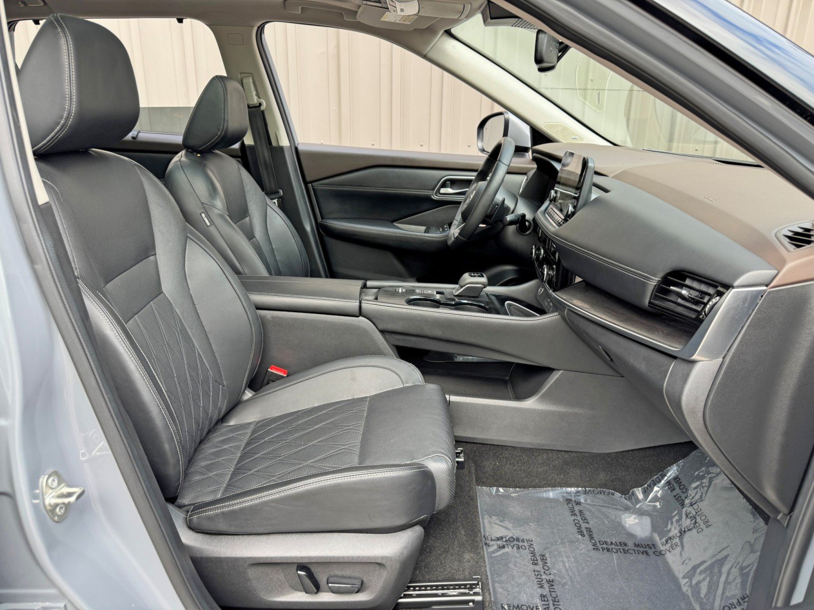 Used 2021 Nissan Rogue Platinum FWD image 15