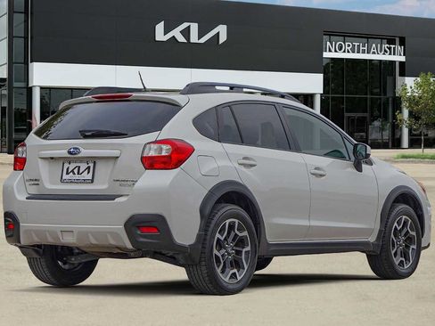 Used 2016 Subaru Crosstrek 2.0i Premium w/ Moonroof Package image 6