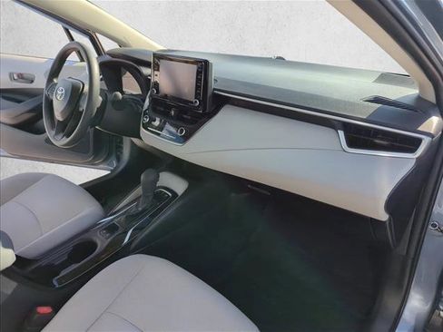 Certified 2022 Toyota Corolla LE image 27