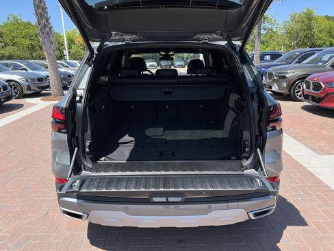 Used 2026 BMW X5 sDrive40i image 32