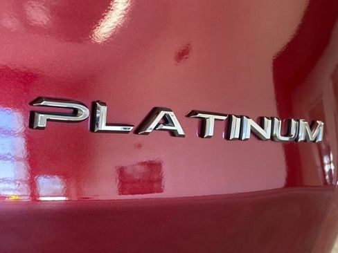 Used 2024 Toyota Grand Highlander Platinum image 7