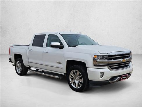 Used 2018 Chevrolet Silverado 1500 High Country image 3