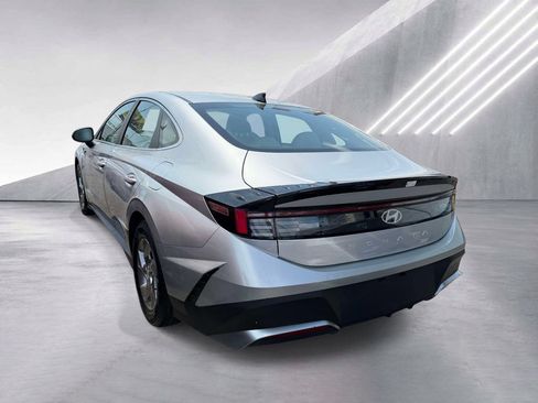 Certified 2025 Hyundai Sonata SE FWD image 5