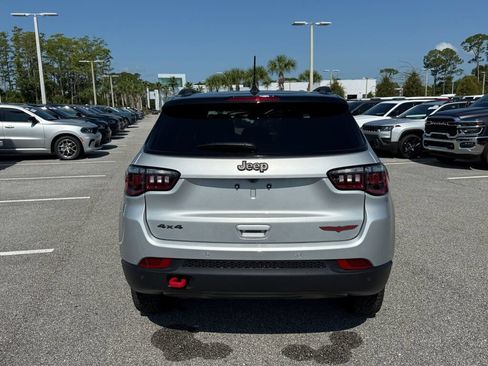 Used 2026 Jeep Compass Trailhawk AWD/4WD image 4