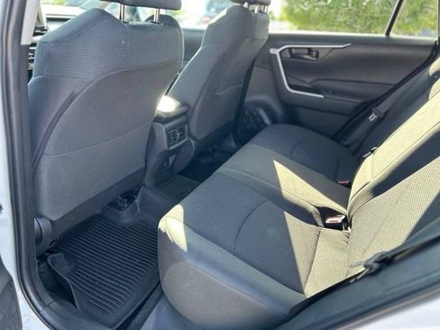 Used 2025 Toyota RAV4 LE AWD/4WD image 25