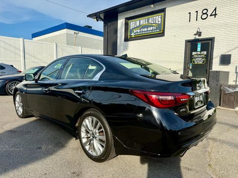 Used 2018 INFINITI Q50 Luxe w/ Essential Package (2.0T Luxe) AWD/4WD image 3
