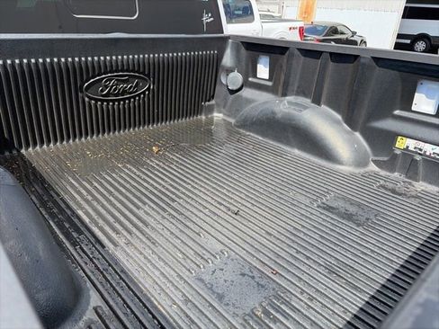 Used 2019 Ford F150 XLT w/ Equipment Group 302A Luxury image 5