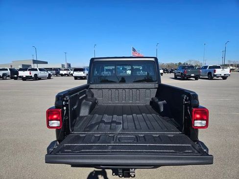New 2026 Jeep Gladiator Sport AWD/4WD image 23