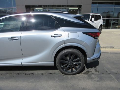 Used 2024 Lexus RX 500h F Sport AWD/4WD image 5