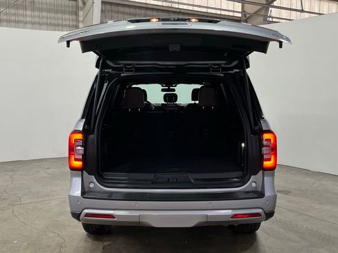 Used 2024 Ford Expedition Max Limited image 12