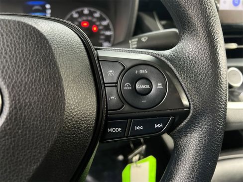 Used 2023 Toyota Corolla LE image 34