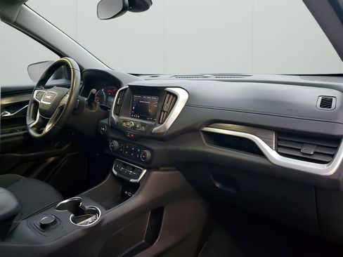 Used 2024 GMC Terrain SLE image 14