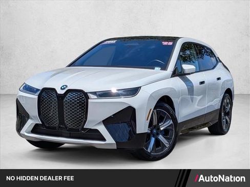 Used 2025 BMW iX xDrive50 AWD/4WD image 1