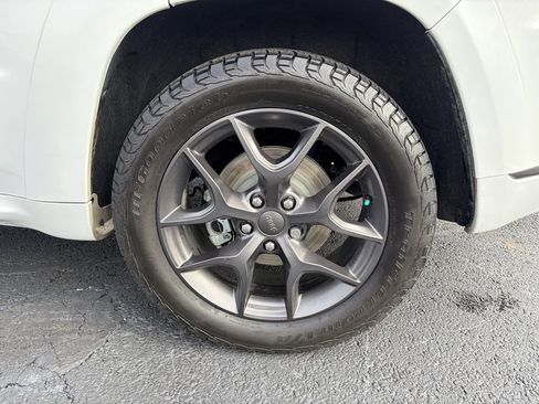 Used 2019 Jeep Grand Cherokee Limited X image 7