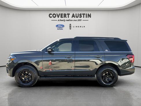 Used 2022 Ford Expedition Timberline image 2