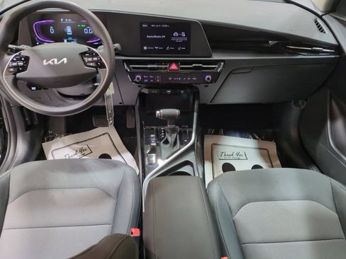 Certified 2024 Kia Niro LX FWD image 14