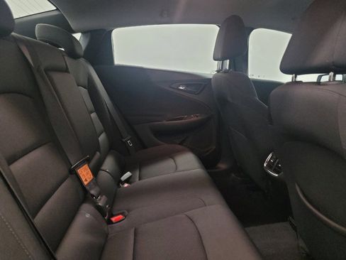 Used 2023 Chevrolet Malibu LT FWD image 19