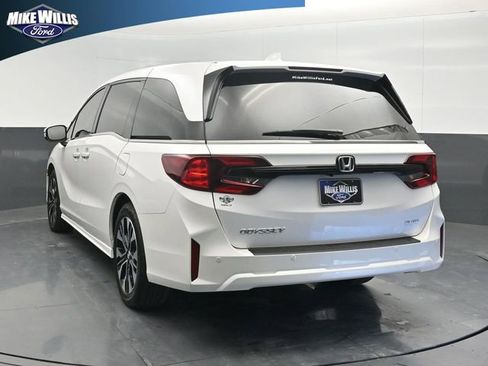 Used 2025 Honda Odyssey Elite image 5