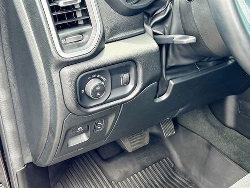 Used 2023 RAM 1500 Big Horn AWD/4WD image 7