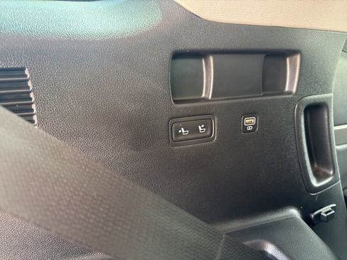 Used 2022 Hyundai Palisade SEL w/ Premium Package FWD image 23