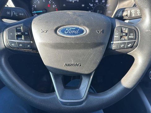 Used 2020 Ford Escape SE image 13