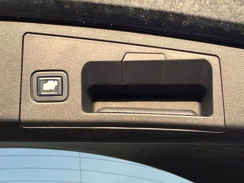 Used 2022 Cadillac XT4 Luxury image 27