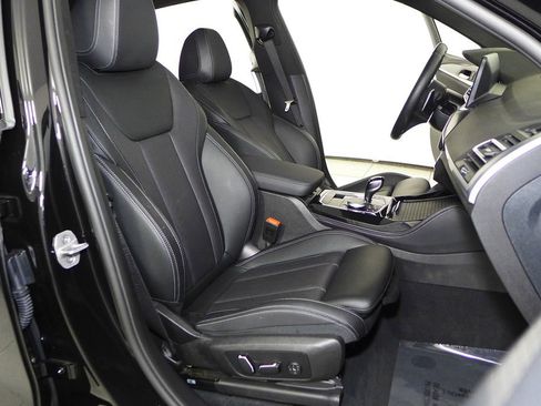 Certified 2024 BMW X4 xDrive30i w/ Premium Package image 19