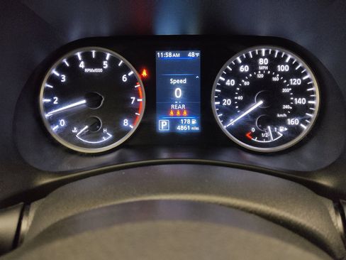 Used 2023 Nissan Sentra S image 23