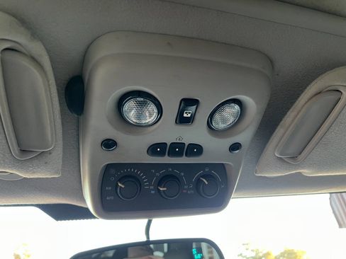 Used 2004 Chevrolet Tahoe LT w/ LT Preferred Equipment Group image 32