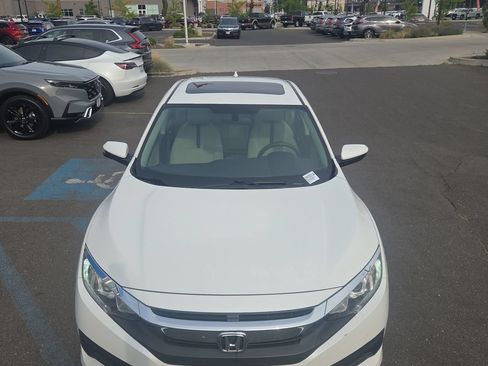 Used 2017 Honda Civic EX image 9
