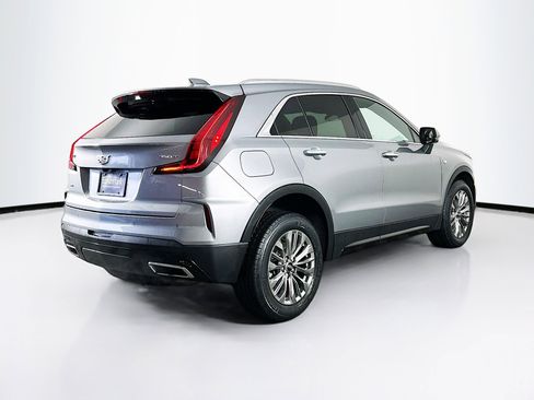 Used 2024 Cadillac XT4 Premium Luxury image 9
