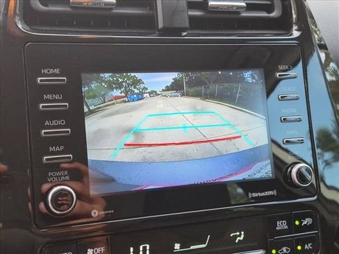 Certified 2022 Toyota Prius LE FWD image 13