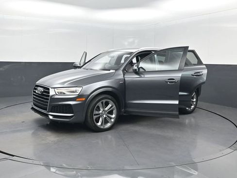 Used 2018 Audi Q3 2.0T Premium image 41