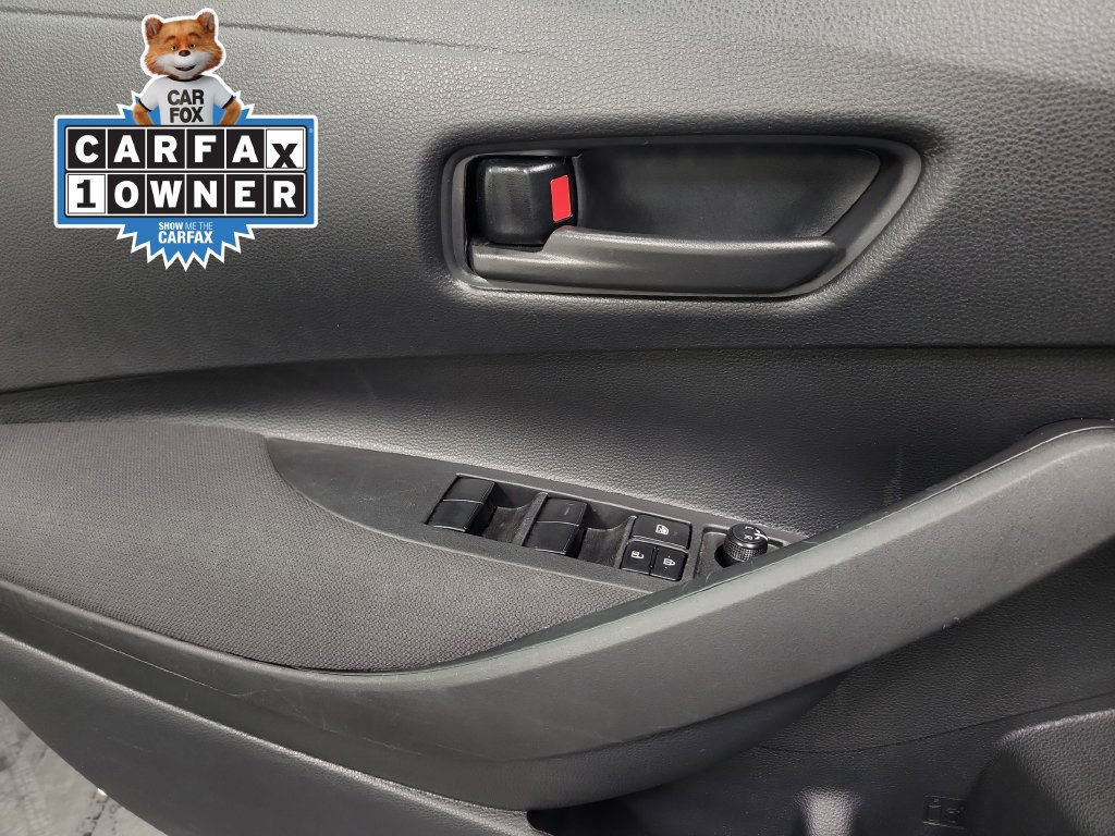 Used 2025 Toyota Corolla LE FWD image 27