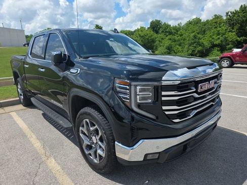 Used 2025 GMC Sierra 1500 SLT AWD/4WD image 7