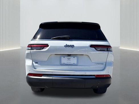 Used 2022 Jeep Grand Cherokee L Limited image 6