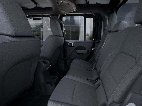 New 2025 Jeep Gladiator Sport AWD/4WD image 24