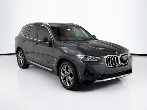 Used 2024 BMW X3 xDrive30i w/ Premium Package AWD/4WD image 3