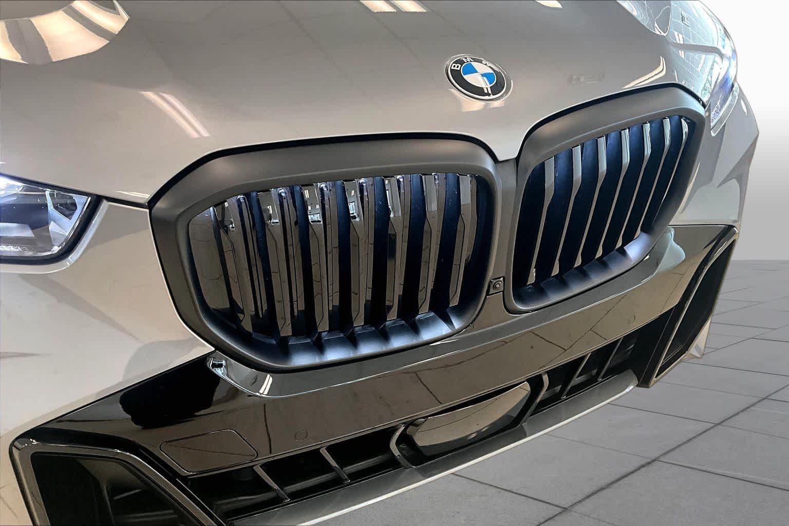 Used 2026 BMW X5 xDrive40i w/ Executive Package AWD/4WD image 28