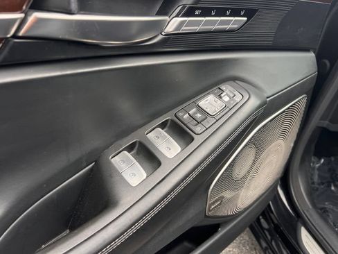 Used 2018 Genesis G90 5.0 Ultimate AWD/4WD image 11